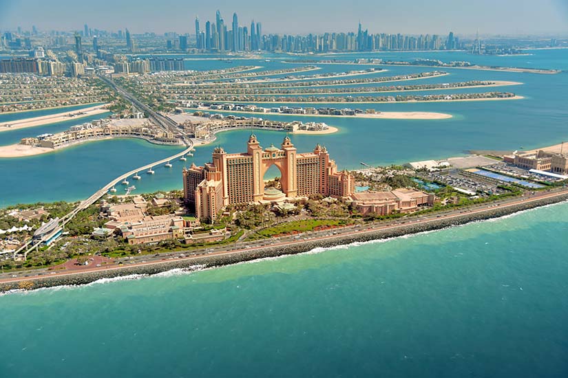 image Emirats arabes unis Dubai The Palm et hotel Atlantis is_957229620