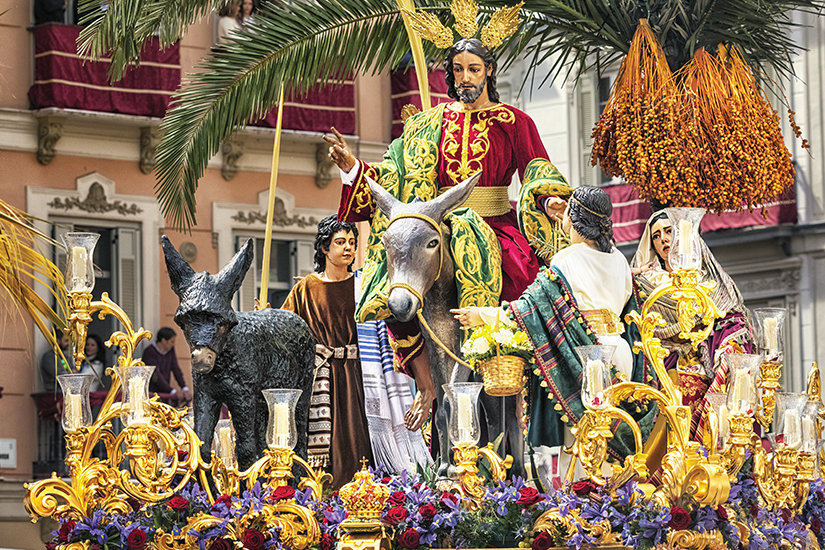 image Espagne Malaga Semaine Sainte procession 74 as_242438371
