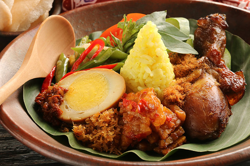 image Indonesie Javanais curcuma riz plats  it