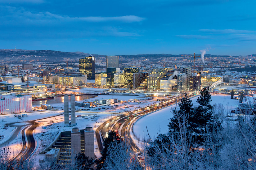 image Norvege oslo hiver noel neige horizon urbain ville paysage 25 it_512300726