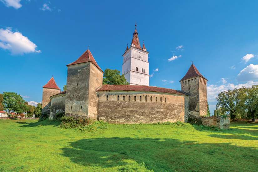 image Roumanie transylvanie brasov eglise fortifiee medievale harman 92 fo_120596762