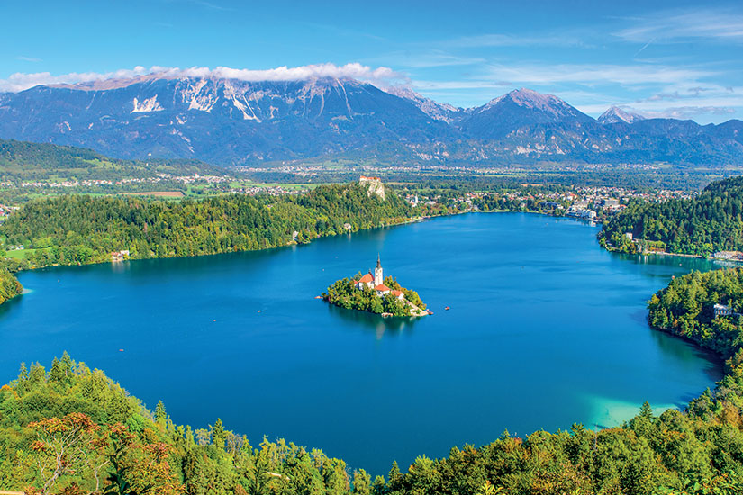 image Slovenie lac de Bled depuis la colline d Osojnica is_1201329314