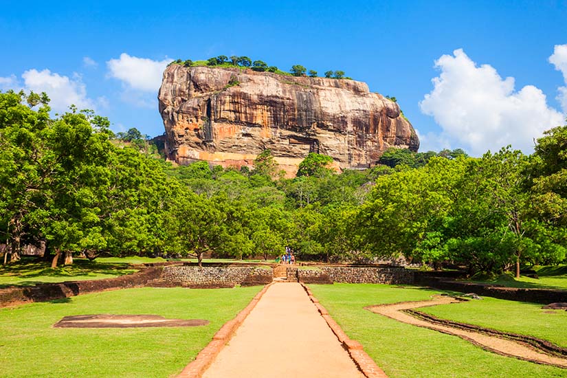image Sri Lanka Sigiriya rocher du lion is_803613218