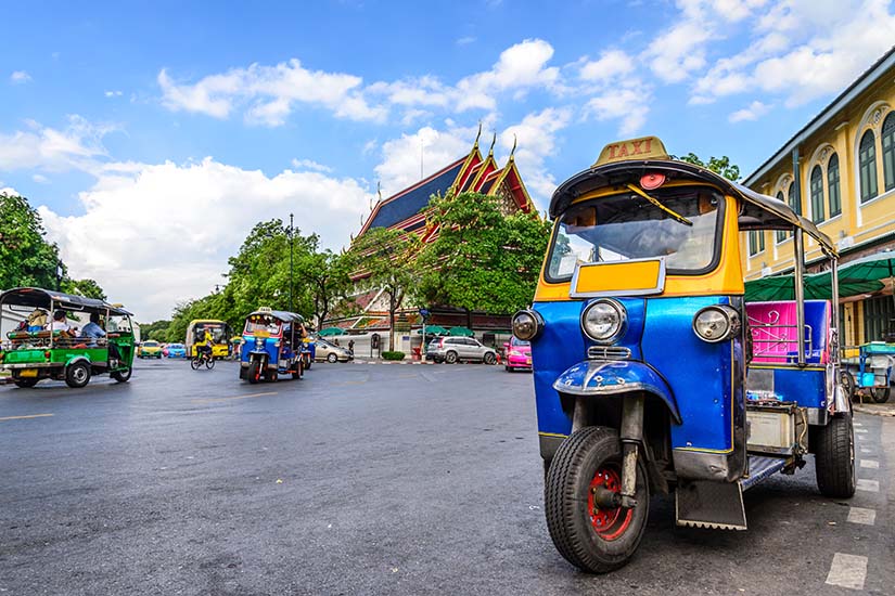 image Thailande Bangkok Tuk Tuk taxi traditionnel as_87004915