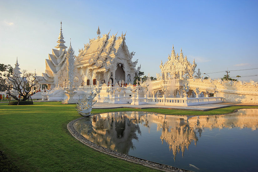 image Thailande Temple blanc Chiang Rai  fo