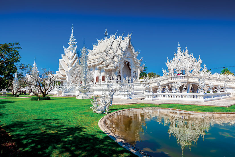 thailande chiang rai temple blanc wat rong khun as_296863620